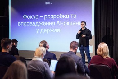 Данило Цьвок, Chief AI Officer Мінцифри та CEO WINWIN AI Center of Excellence при Мінцифрі Данило Цьвок, Chief AI Officer Мінцифри та CEO WINWIN AI Center of Excellence при Мінцифрі